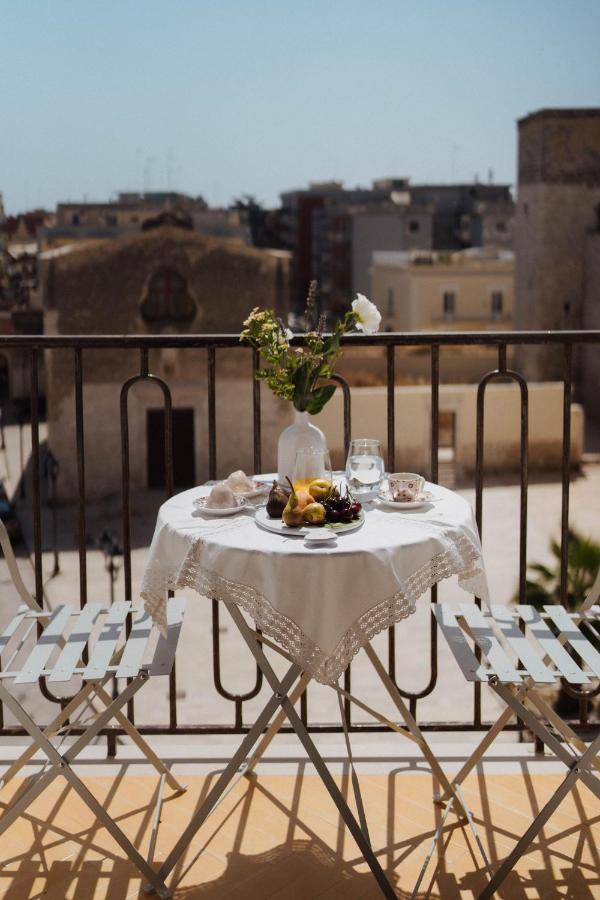 La Dimora Dei Walori Hotel Bisceglie Bagian luar foto