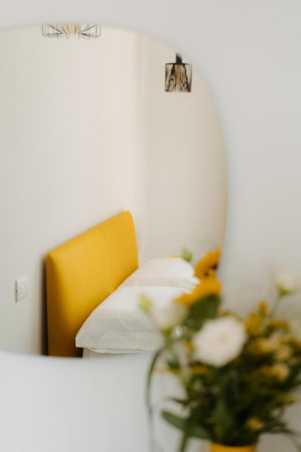 La Dimora Dei Walori Hotel Bisceglie Bagian luar foto
